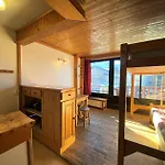 Apartment Neves - Location: Pour 4 Personnes Dans Un Quartier Anime / Les Neves Mae-9103 Val Thorens