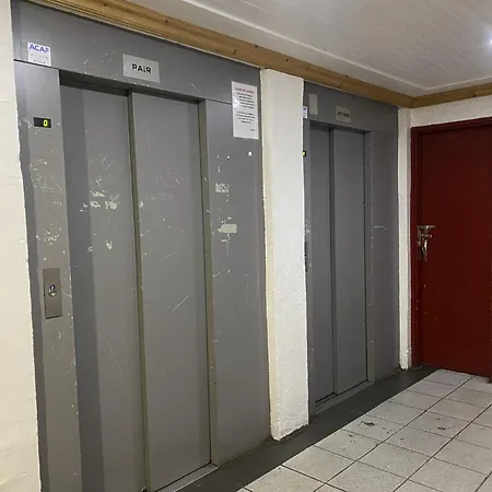 Neves - Location: Pour 4 Personnes Dans Un Quartier Anime / Les Neves Mae-9103