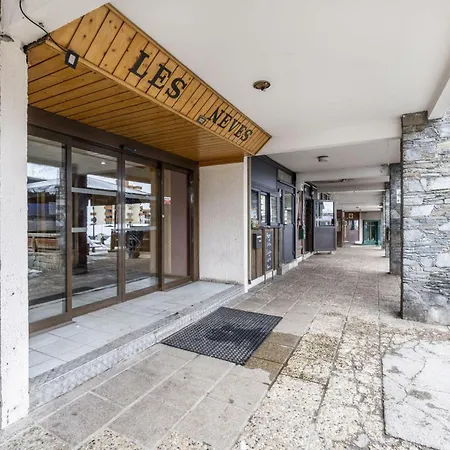 Neves - Location: Pour 4 Personnes Dans Un Quartier Anime / Les Neves Mae-9103 ヴァル・トランス