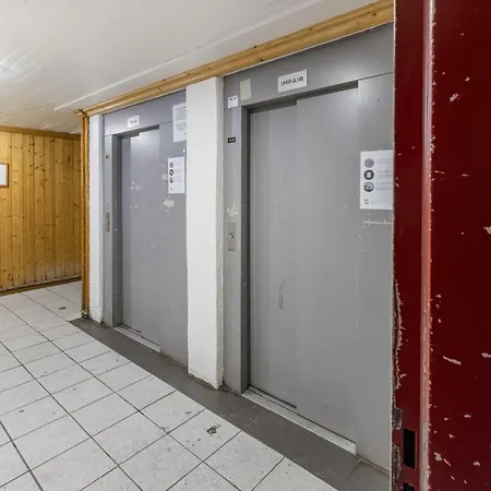 Neves - Location: Pour 4 Personnes Dans Un Quartier Anime / Les Neves Mae-9103 アパート *