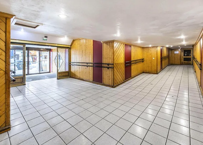 Neves - Location: Pour 4 Personnes Dans Un Quartier Anime / Les Neves Mae-9103 * ヴァル・トランス